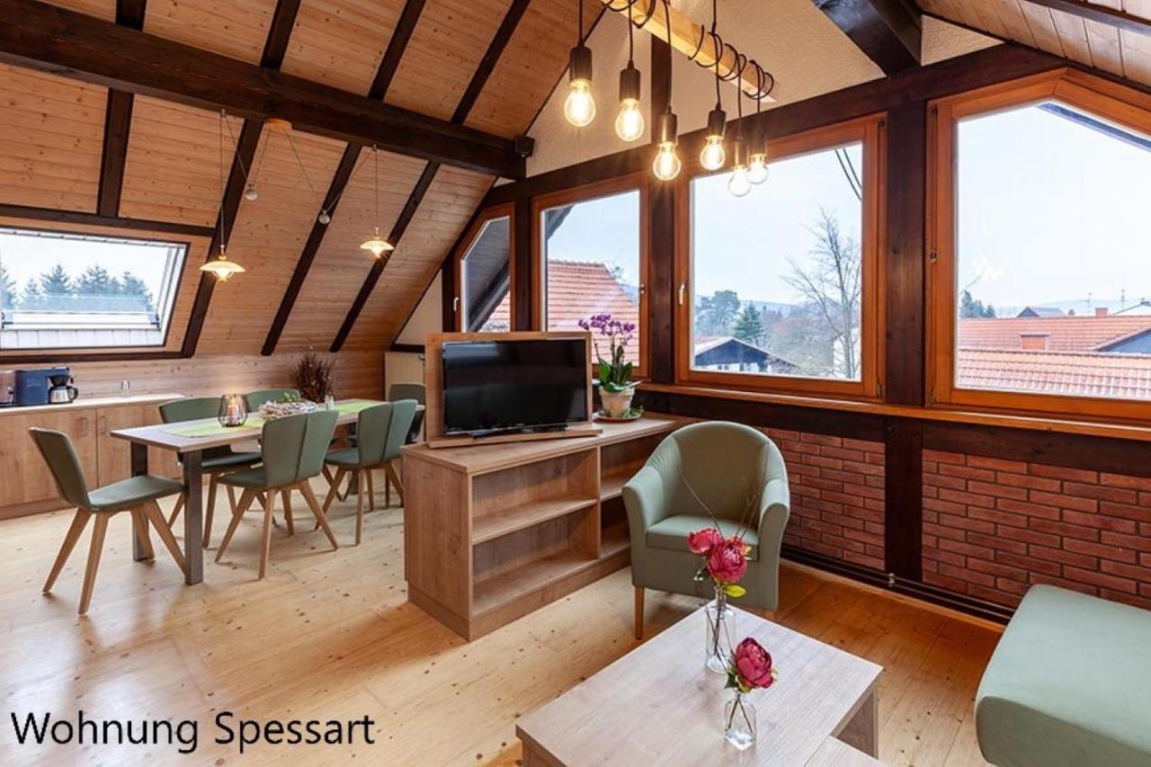 Gaestehaus Zur Quelle Wächtersbach Exterior foto